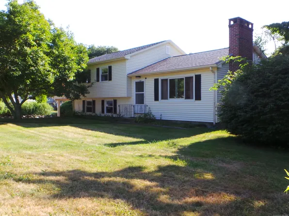 681 Groton Long Point Road, Groton, CT 06340