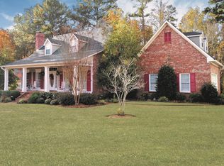 693 Country Place Dr, Pearl, MS 39208