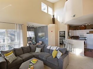 1532 Watkins Ln UNIT 201, Naperville, IL