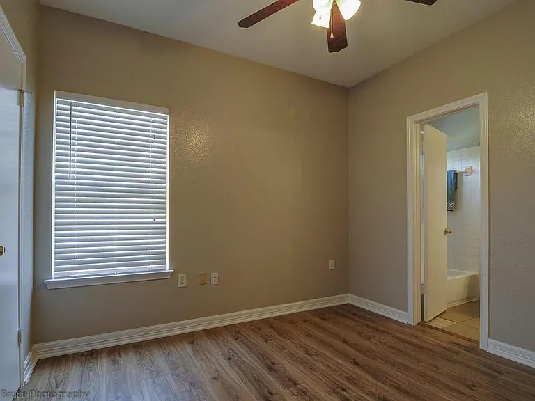 6319 Parliament Dr #B — Photo 19