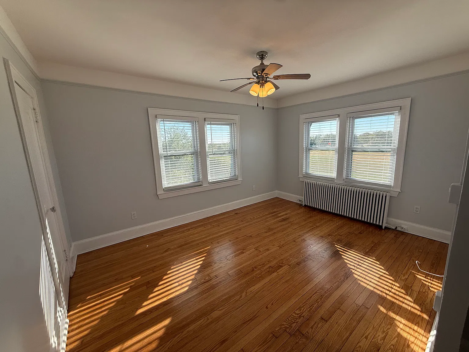 2 bed, 700 sqft, $2,800 — Photo 1