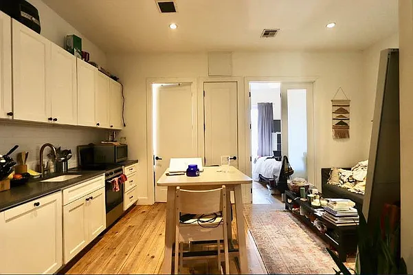 Rented by MADEHOME | media 77