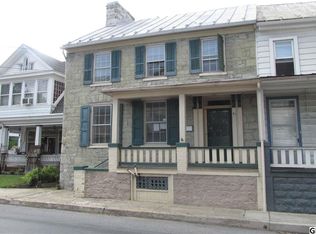 81 E Main St, Newville, PA