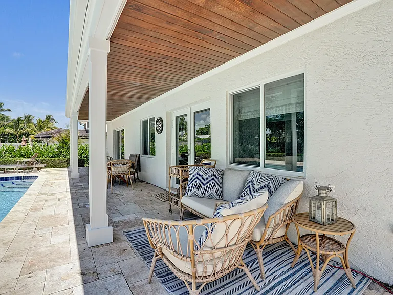 248 Codrington Dr — Photo 41