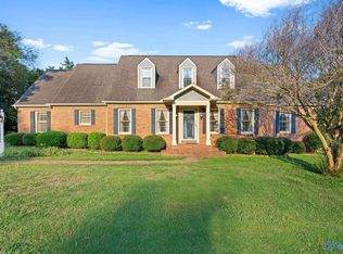 3203 Leafwood Pl SW, Decatur, AL 35603