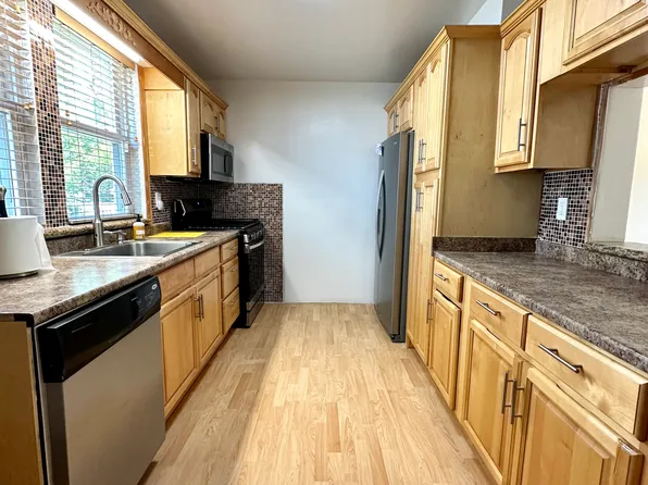 (undisclosed Address), Staten Island, NY 10304