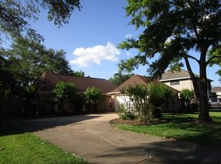 15246 Rio Plaza Dr, Houston, TX 77083