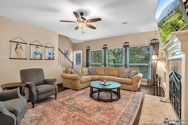 13443 Blackstone — Photo 22