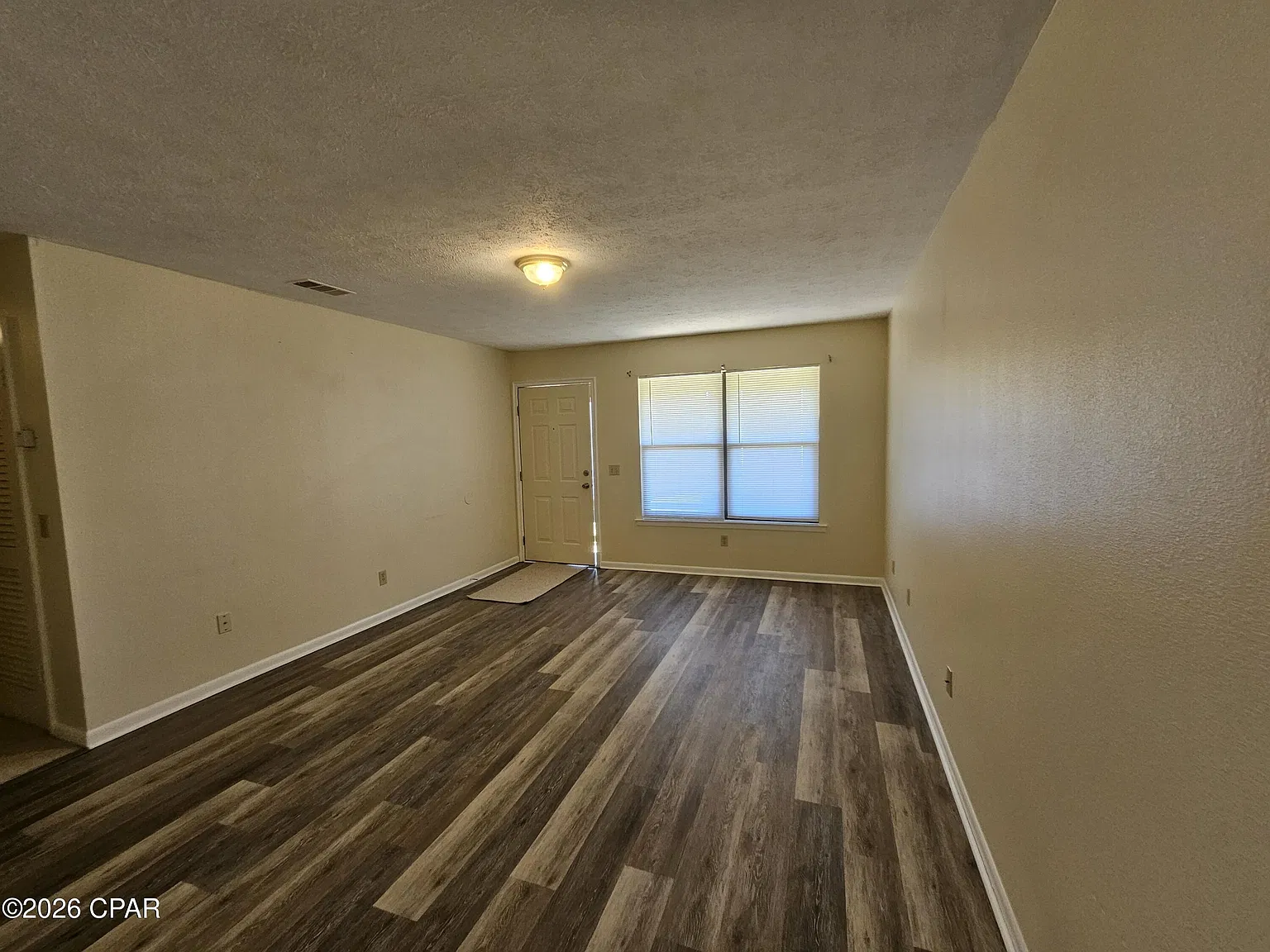 2 bed, 900 sqft, $1,100 — Photo 3