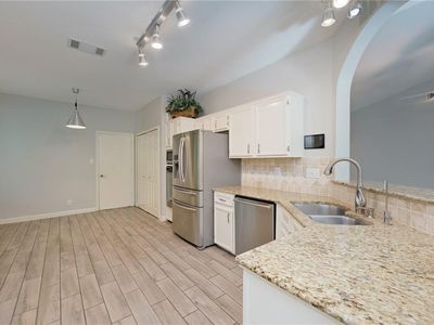 13107 Briar Hollow Dr, Austin, TX, 78729