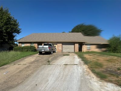 302 Ware Dr, Grand Prairie, TX, 75051