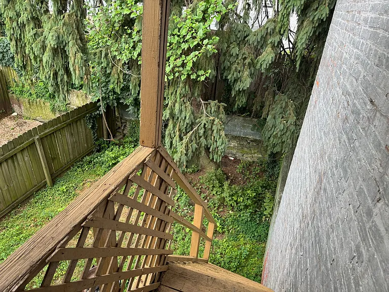 512 W. Orange St. — Photo 17