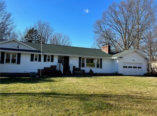 422 S Miller Rd, Akron, OH 44333