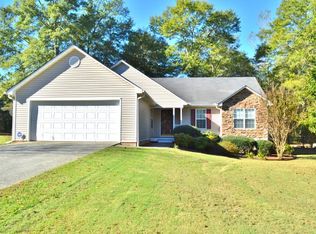518 Providence Cir, Statham, GA 30666