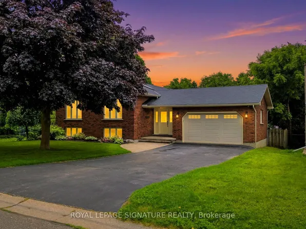 30 Andrew St, Brant, ON N0E 1N0