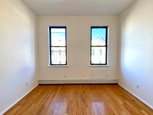 Rented by TheRealEstateCompany.com LLC | media 17