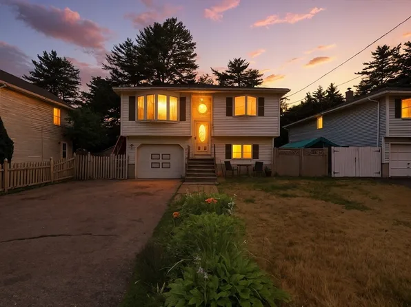 361 Parkerview St, Springfield, MA 01129