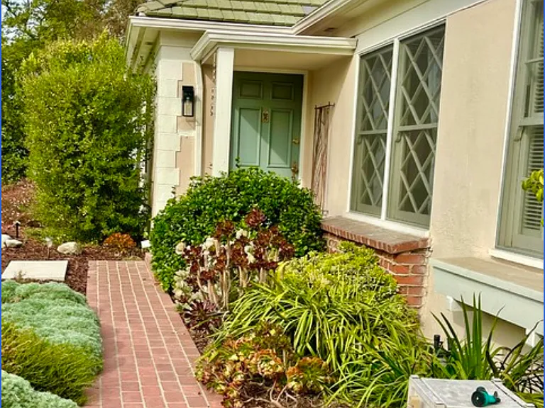 4838 Cartwright Ave — Photo 4