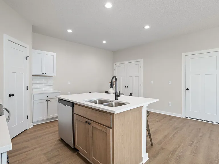 1727 S Limuel Cir — Photo 7