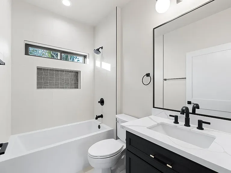 141 Birch St #A — Photo 7