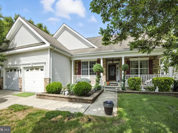 3 Melissa Dr, Sicklerville, NJ 08081