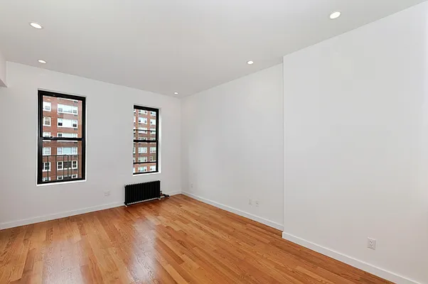 Rented by Aether Property Group | media 32