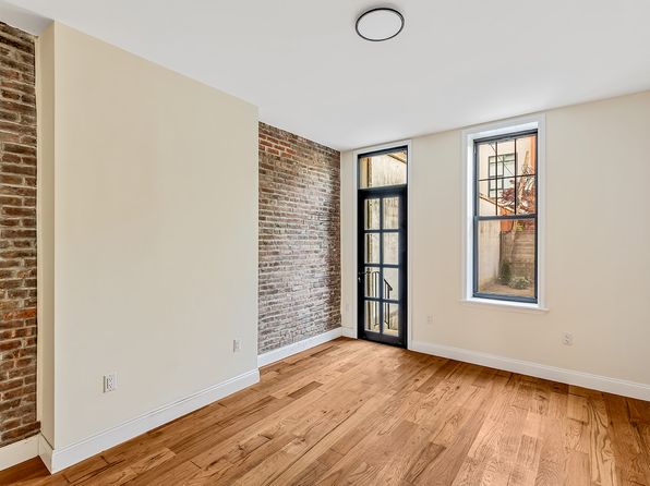 216 Huron St APT 1L