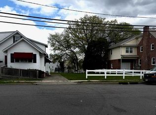 525 Forest Ave, Lyndhurst, NJ 07071