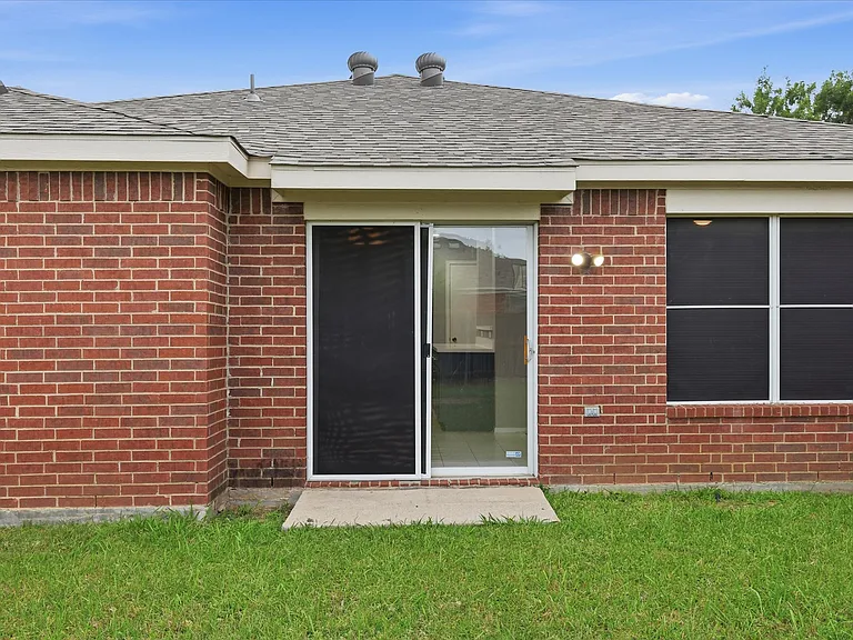 2457 Eagle Mountain Dr — Photo 23