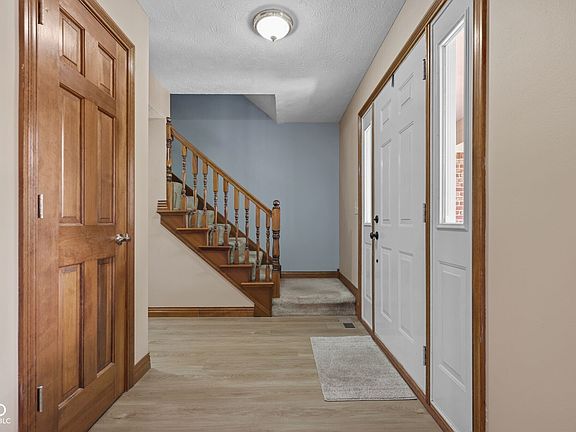 5th image of 5835 W Countryside Ct