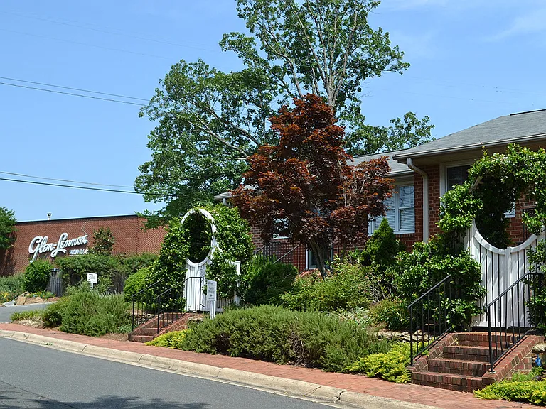 Glen Lennox Apartments — Photo 22