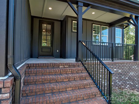 2nd image of 3159 Timber Run Ln