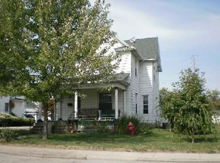 152 E Walnut St, Nappanee, IN 46550