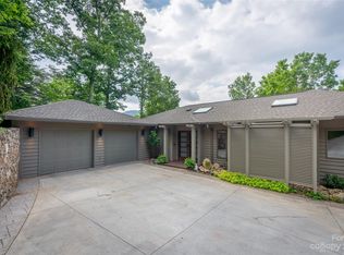 125 Black Oak Dr, Asheville, NC 28804