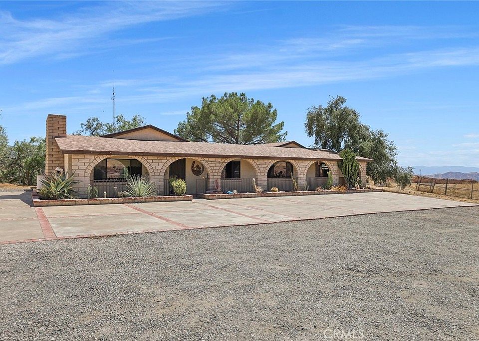 1st image of 32569 Cidar Ave