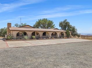 32569 Cidar Ave, Saugus, CA 91390