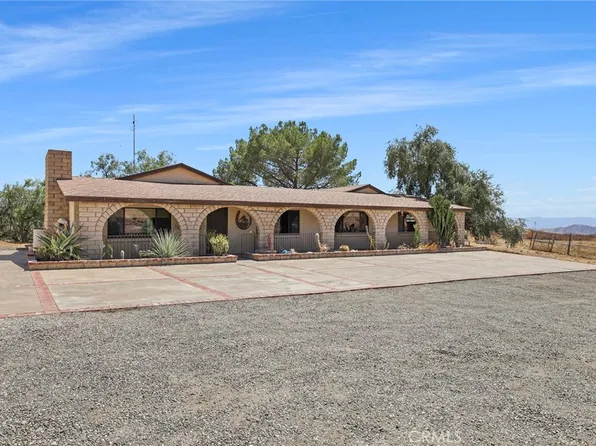 32569 Cidar Ave, Saugus, CA 91390