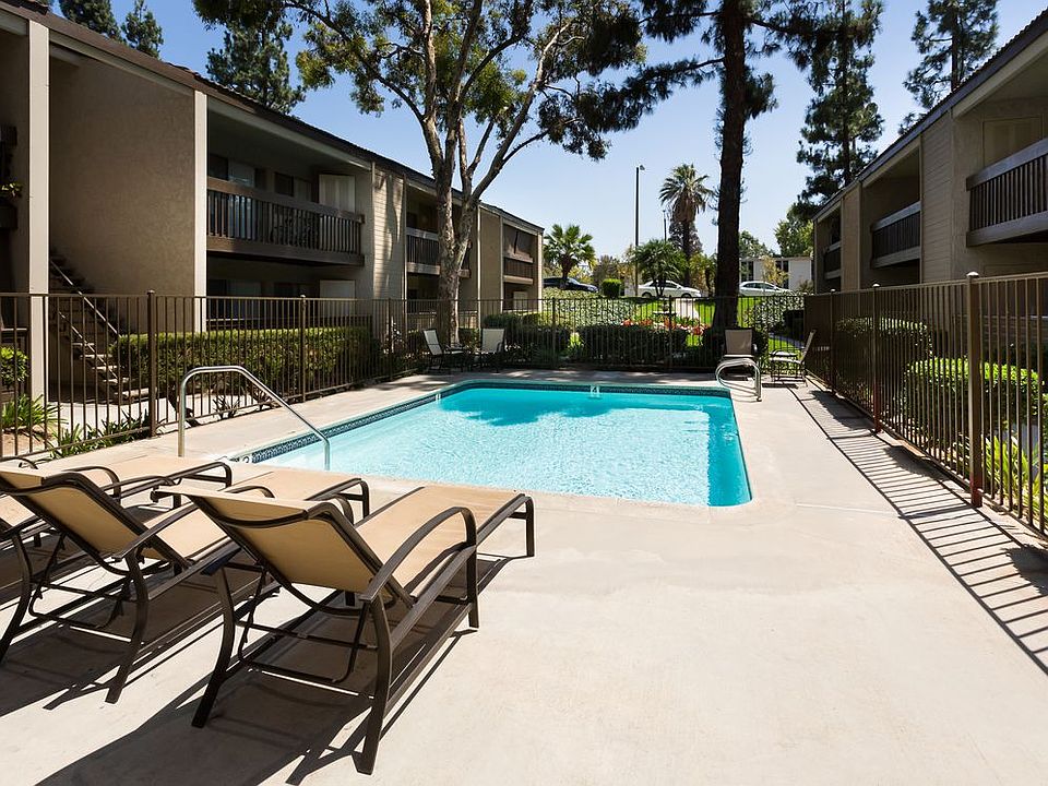 Moving to San Dimas: The Ultimate Guide - Your Foothill Community