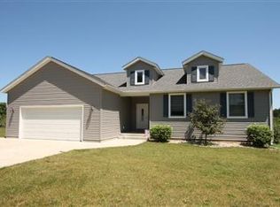 62209 31st St, Lawton, MI 49065