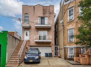 536 47th St, Union City, NJ 07087