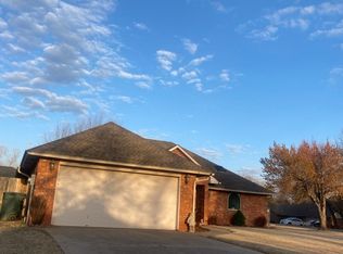 2001 Timberview Dr, Edmond, OK 73013