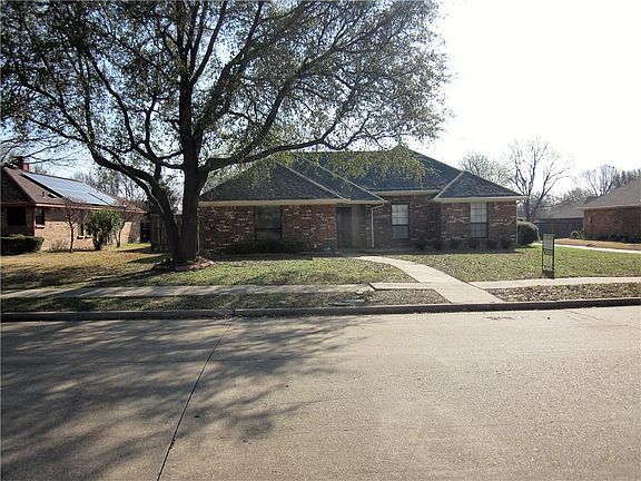 3rd image of 3120 Osceola Dr