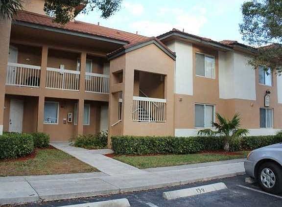 3rd image of 706 NW 92nd Ave