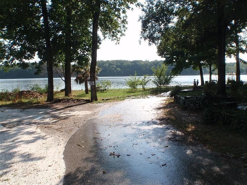 2nd image of 173 Kirkland Cir