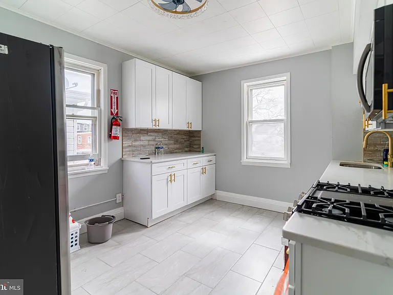 723 Hamilton Ave #2 — Photo 4
