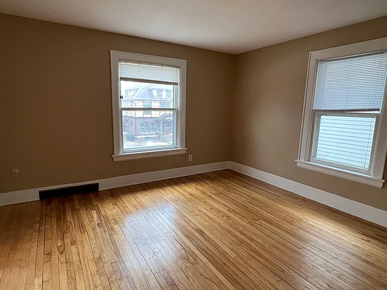 1346 Morrison St #2 — Photo 11