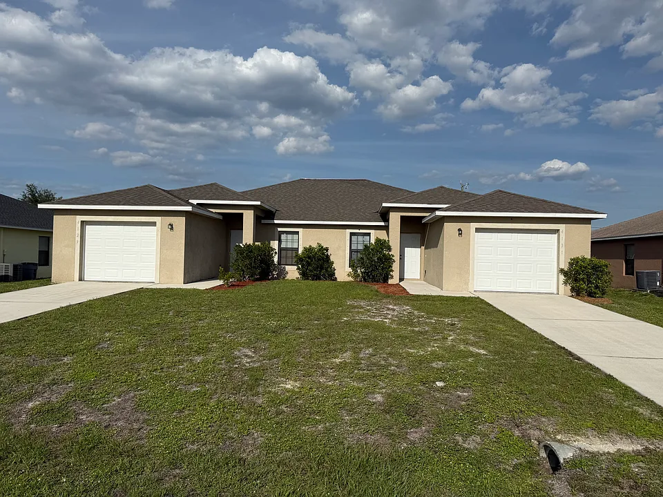 4131 SW 8th Pl #4131
