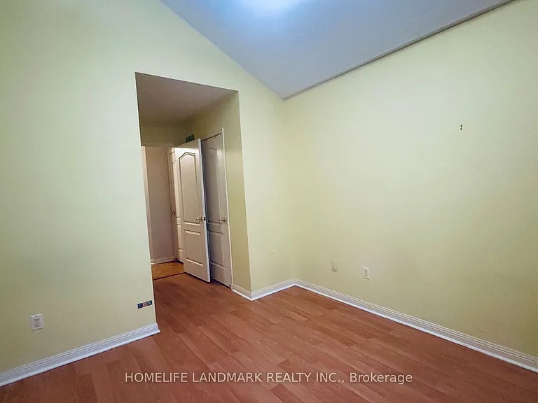 25 Grover Hill Ave — Photo 23