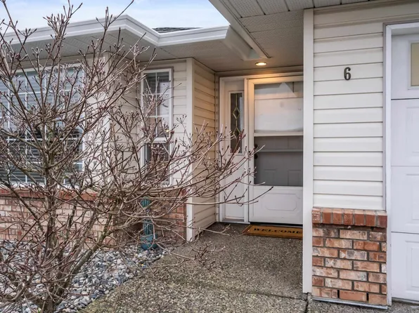 9420 Woodbine St #6, Chilliwack, BC V2P 5S4