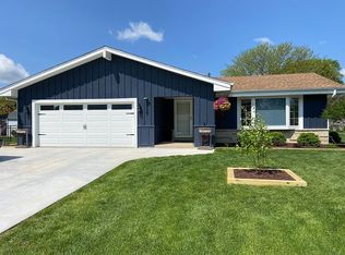 7529 S 72nd St, Franklin, WI 53132